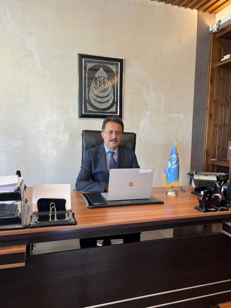 عکس مدیریت برای سایت